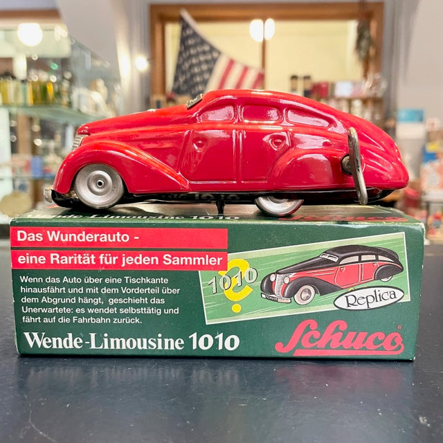 Schuco "Wende-Limousine 1010"